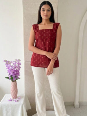 trandy Sleeveless Short Kurti | Cotton Casual Kurti